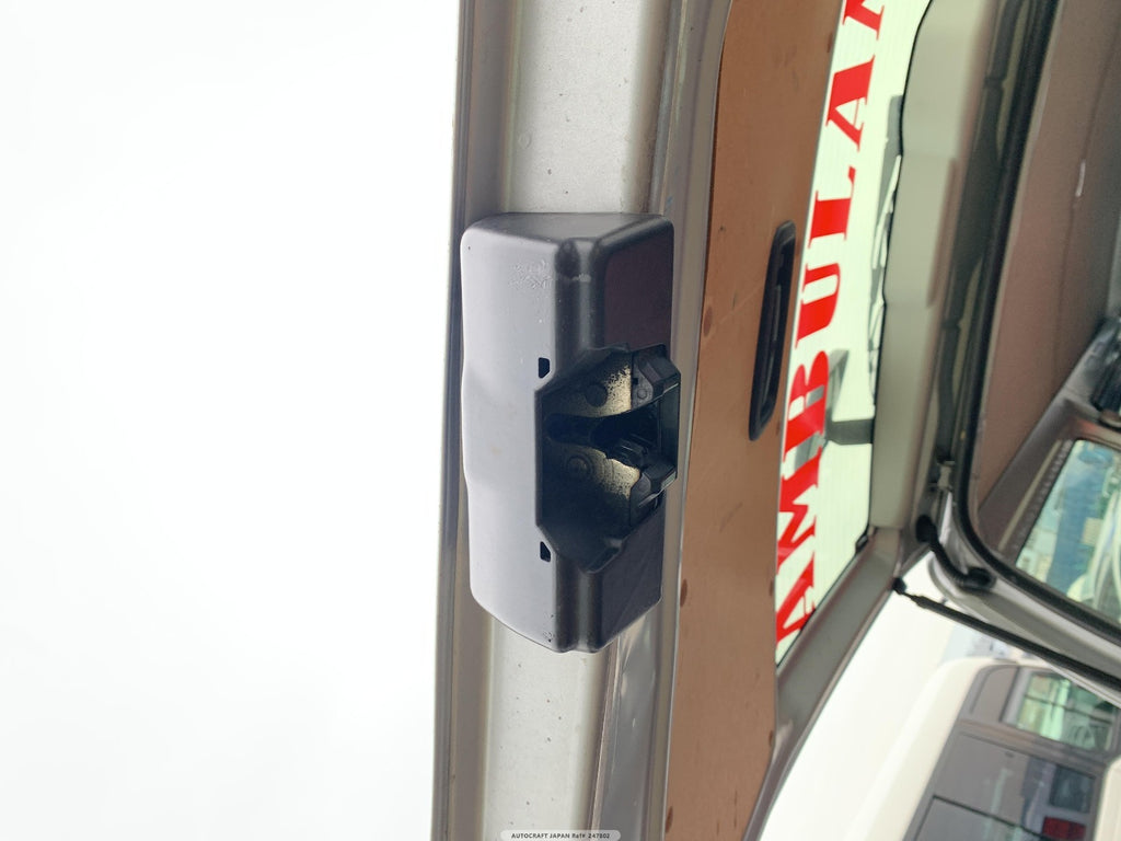 Toyota Hiace Ambulance 2021 - Silver