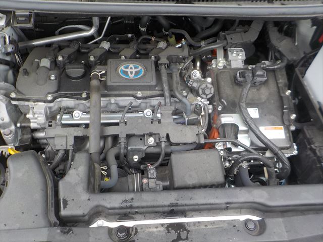 Toyota Voxy HV 2023 - Pearl