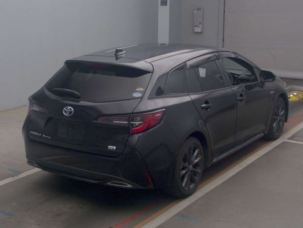 Toyota Corolla Touring 2020 - Black Purple
