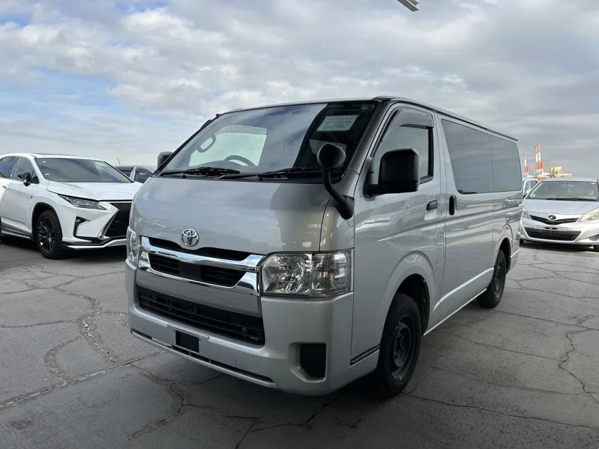 Toyota Hiace GL 2020 - Silver
