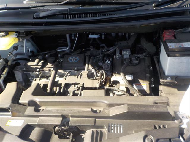 Toyota Noah HV 2024 - Pearl