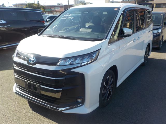 Toyota Noah HV 2024 - Pearl