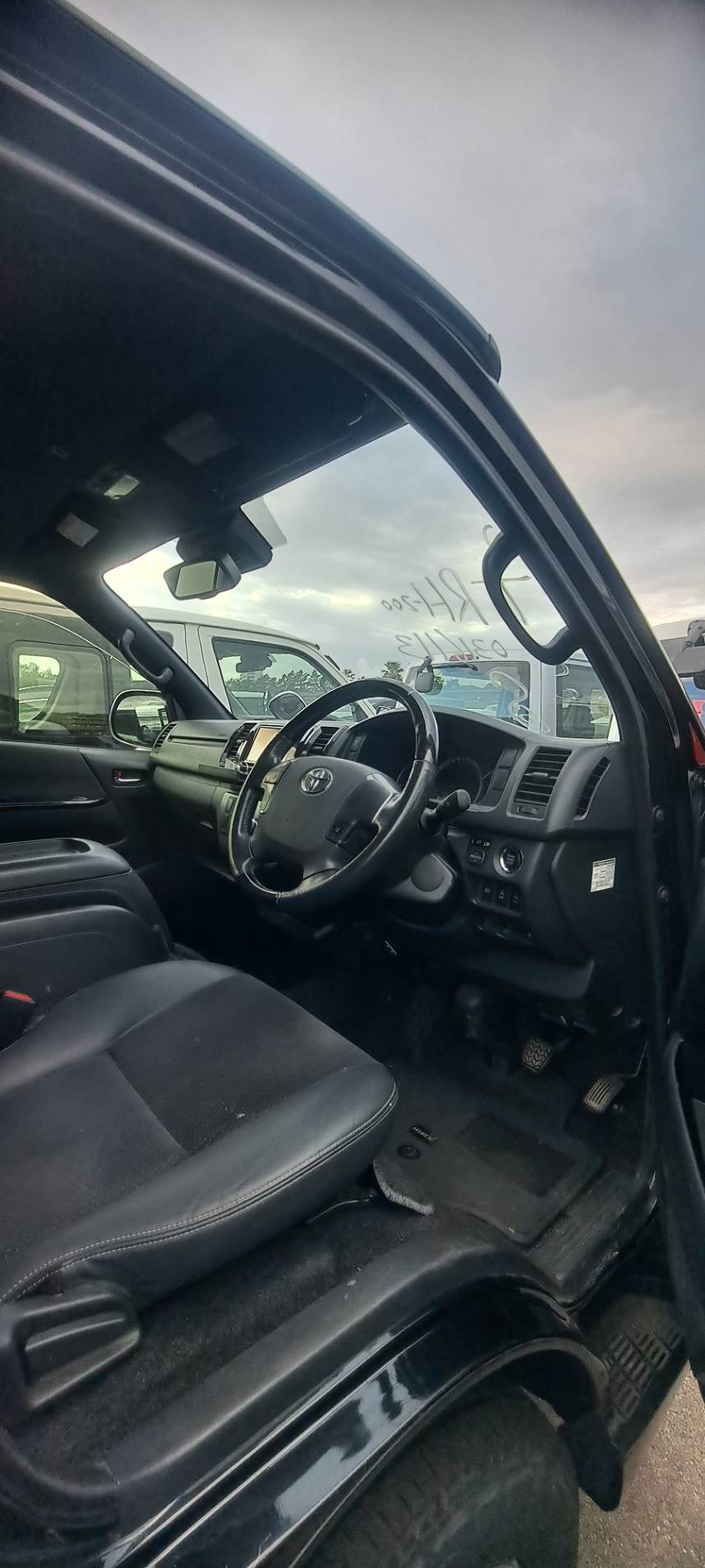 Toyota Hiace Super GL 2020 - Black