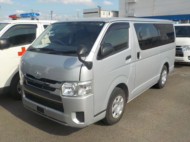 Toyota Hiace GL 2020 - Silver