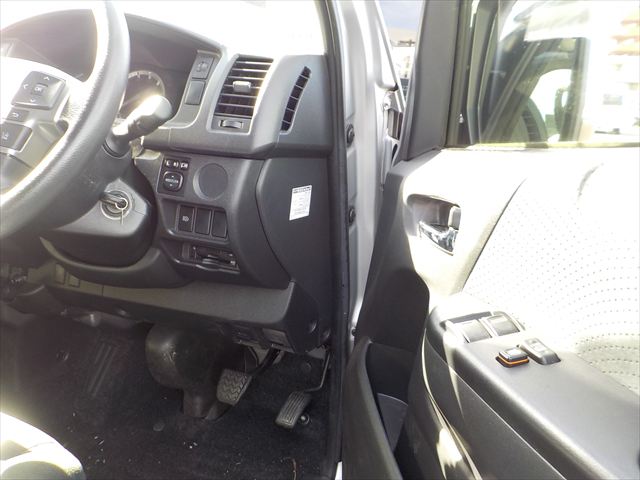 Toyota Hiace Super GL 2020 - Silver
