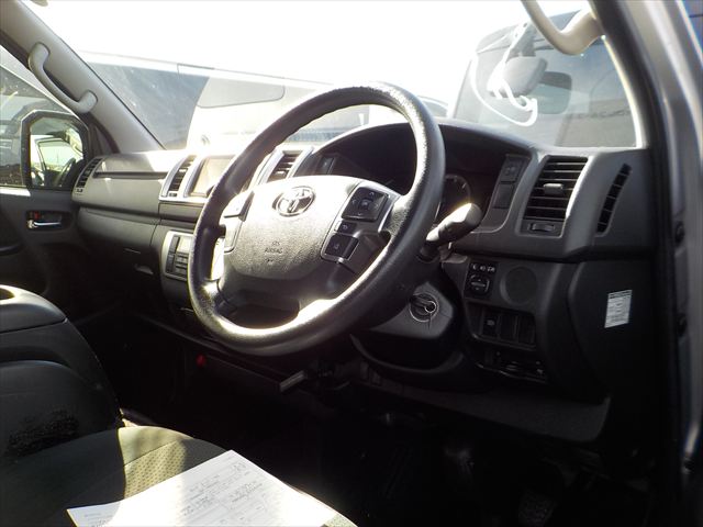 Toyota Hiace Super GL 2020 - Silver