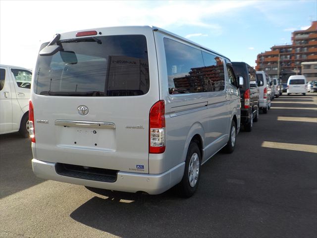 Toyota Hiace Super GL 2020 - Silver