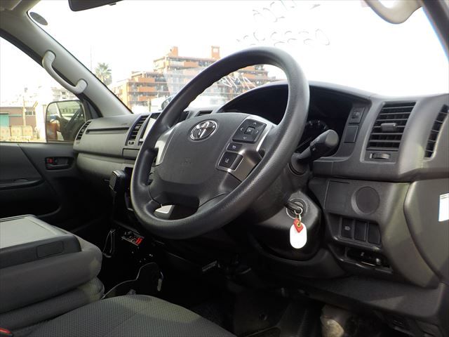 Toyota Hiace Ambulance 2021 - Silver