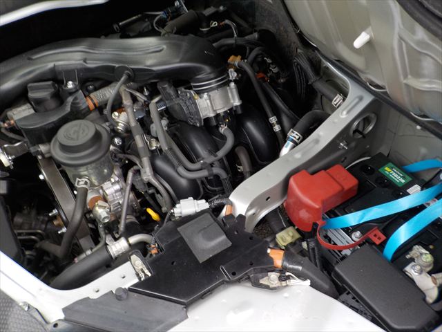 Toyota Hiace DX 2021 - Silver