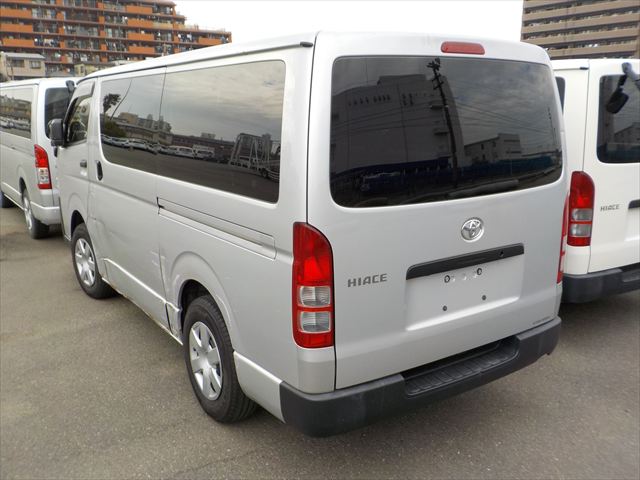 Toyota Hiace DX 2021 - Silver