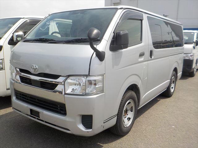 Toyota Hiace GL 2021 - Silver