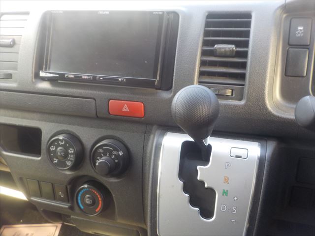 Toyota Hiace GL 2021 - Silver