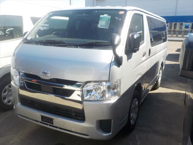 Toyota Hiace GL 2021 - Silver