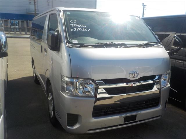 Toyota Hiace GL 2021 - Silver
