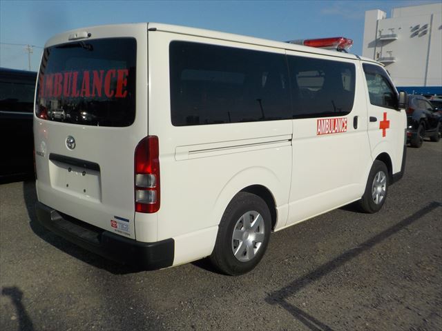 Toyota Hiace Ambulance 2022 - White