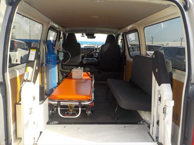 Toyota Hiace Ambulance 2022 - White