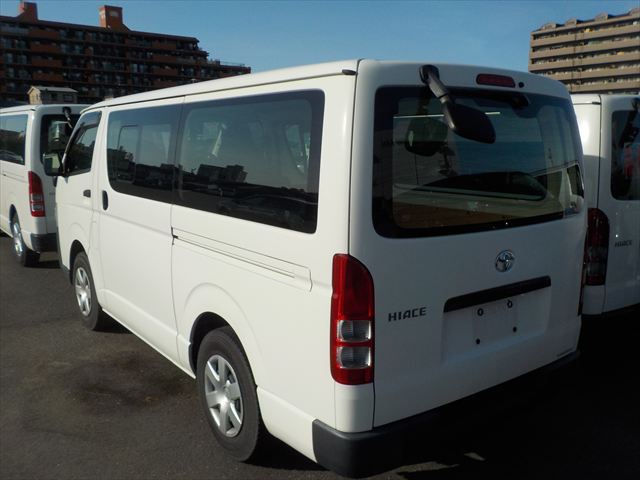 Toyota Hiace DX 2021 - White