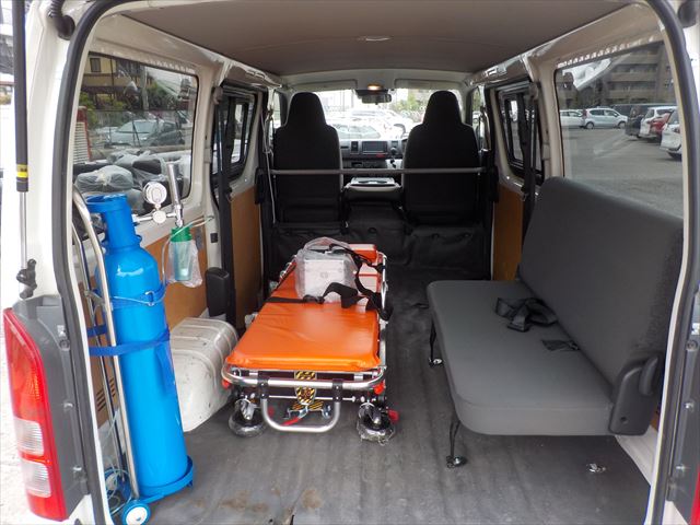 Toyota Hiace Ambulance 2022 - White