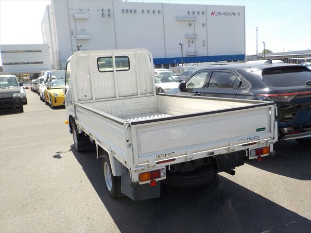 Toyota Dyna 2023 - White
