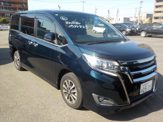Toyota Esquire Gi Premium 2021 - Bluish Green