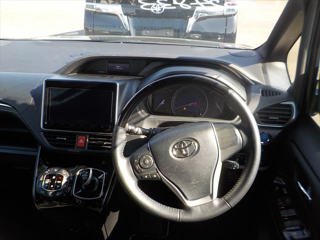 Toyota Esquire Gi Premium 2021 - Bluish Green