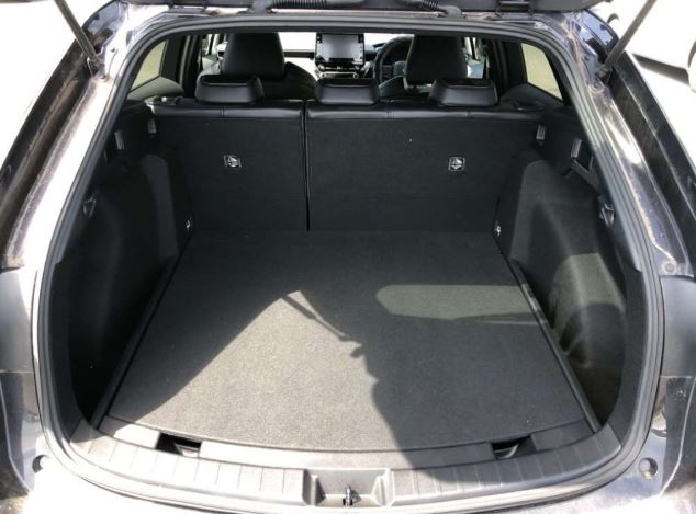 Toyota Corolla Touring 2020 - Black Purple