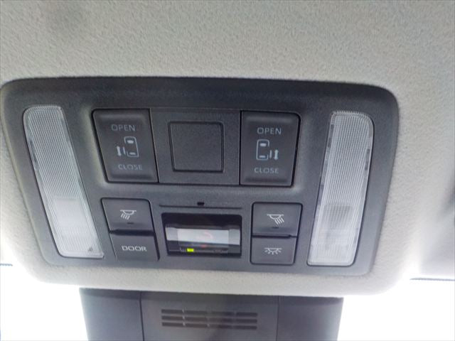 Toyota Noah Non-Hybrid 2022 - Pearl