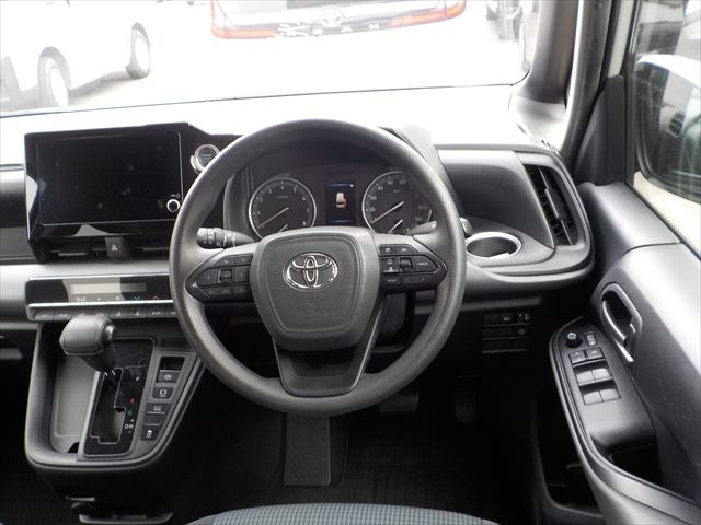 Toyota Noah Non-Hybrid 2022 - Pearl