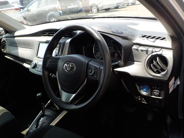 Toyota Corolla Fielder 2020 - Silver