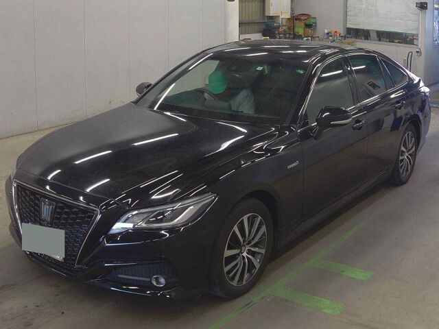 Toyota Crown 2020 - Black