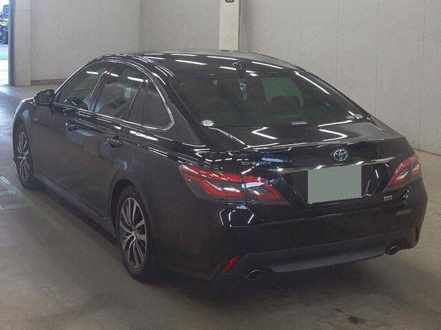 Toyota Crown 2020 - Black