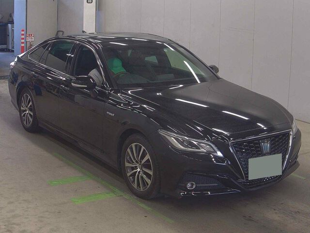 Toyota Crown 2020 - Black