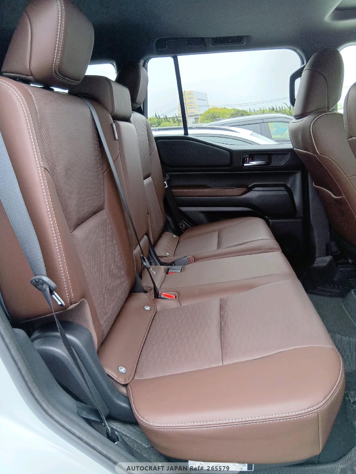 Toyota Land Cruiser Prado 2024 - Pearl