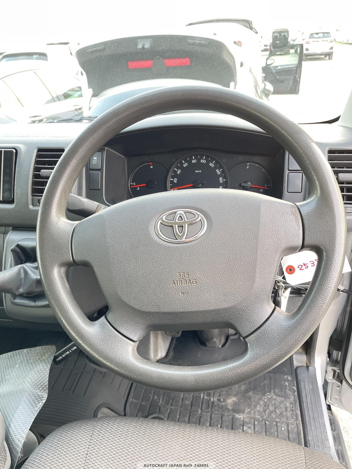 Toyota Hiace DX 2020 - Silver