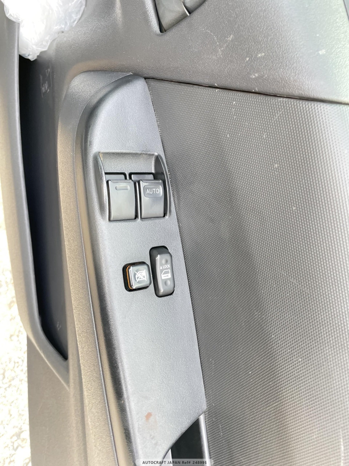 Toyota Hiace DX 2020 - Silver