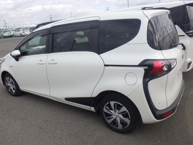 Toyota Sienta G Cuero 2021 - Pearl