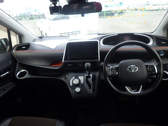 Toyota Sienta G Cuero 2021 - Pearl