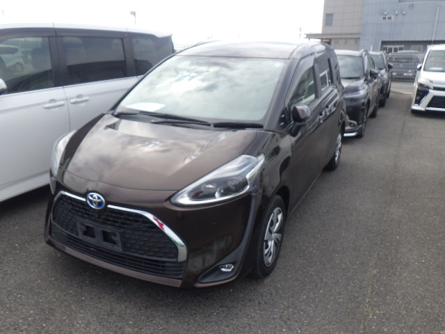 Toyota Sienta G Cuero 2021 - Brown