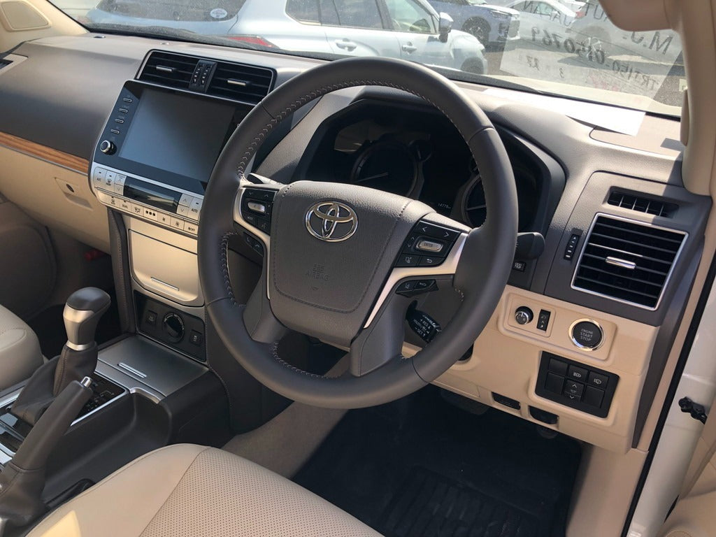 Toyota Land Cruiser Prado 2022 - Pearl