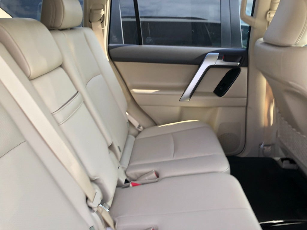 Toyota Land Cruiser Prado 2022 - Pearl