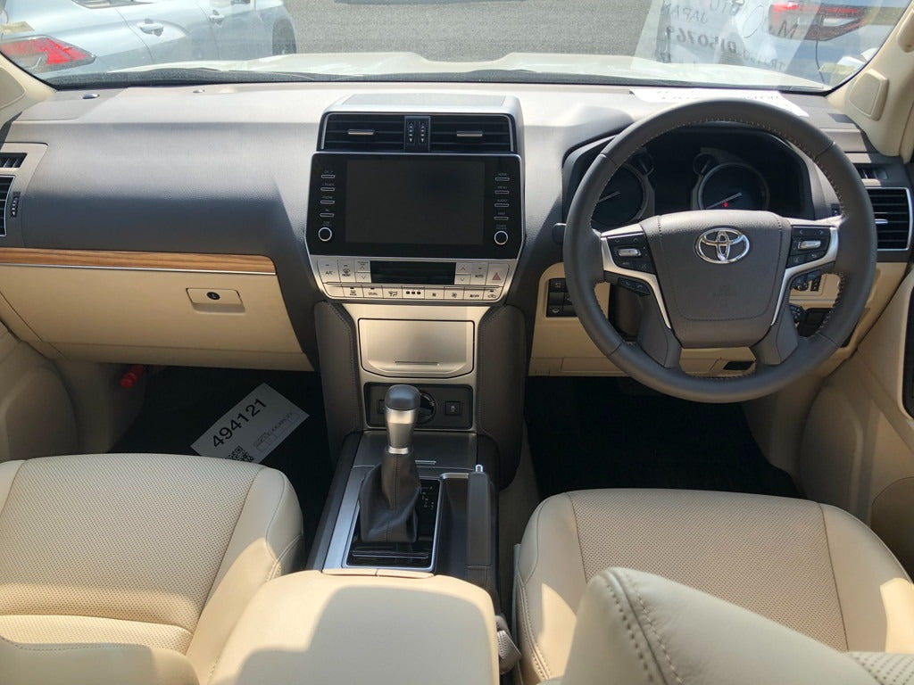 Toyota Land Cruiser Prado 2022 - Pearl