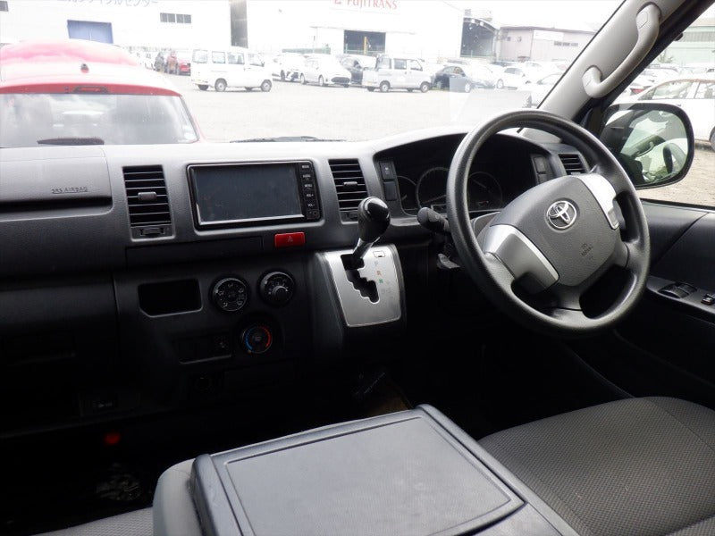 Toyota Hiace GL 2020 - Silver