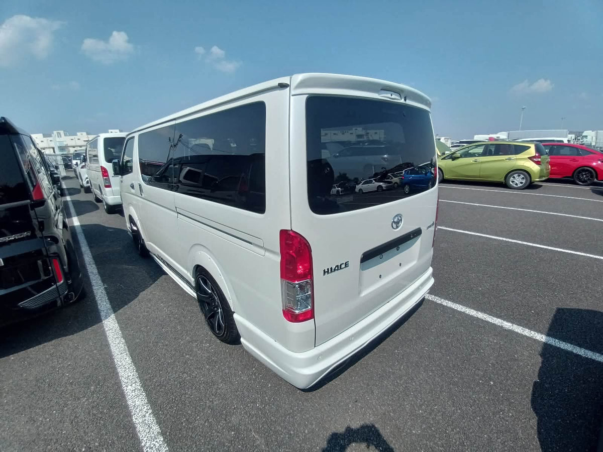 Toyota Hiace Super GL (2021)