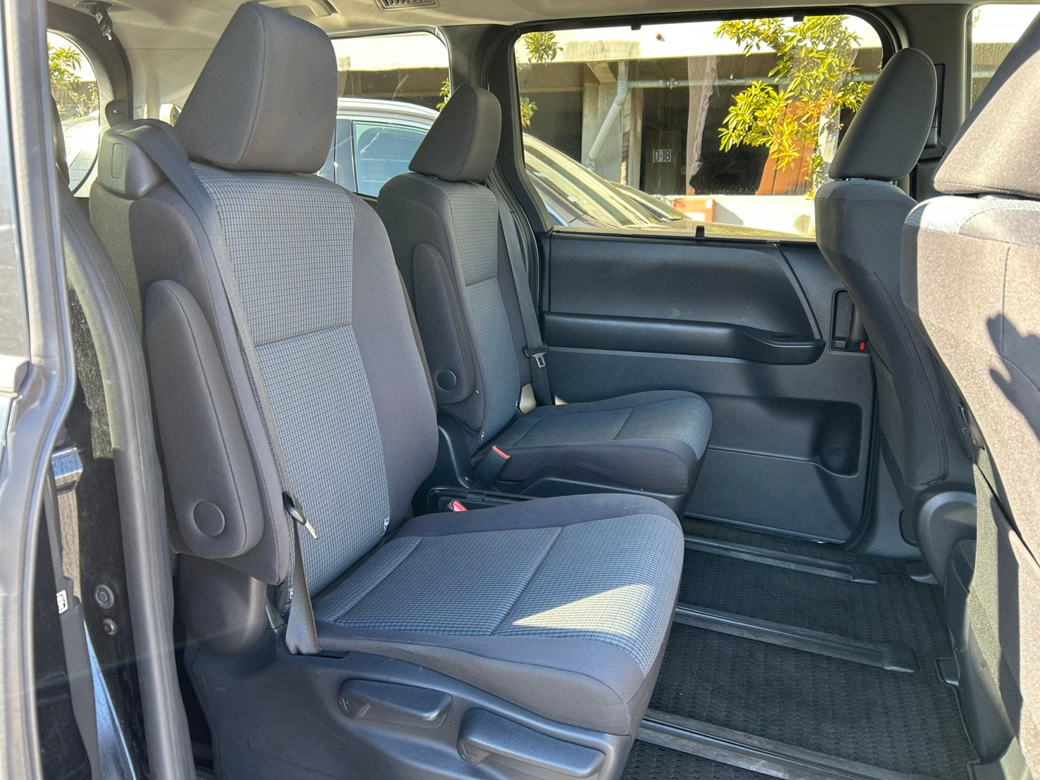Toyota Noah HV 2022 - Black