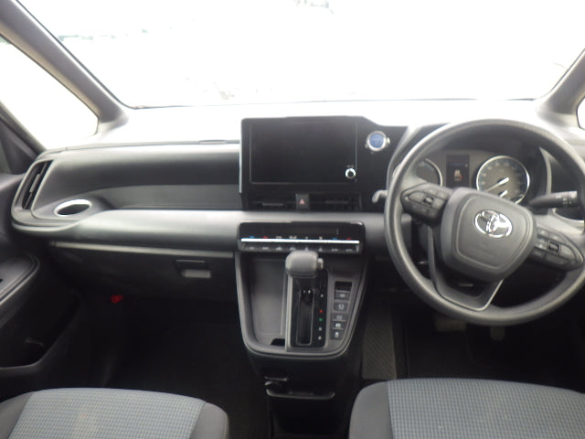Toyota Noah HV 2022 - Gray