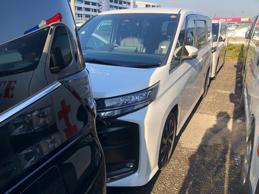 Toyota Noah Hv 2022 - Pearl