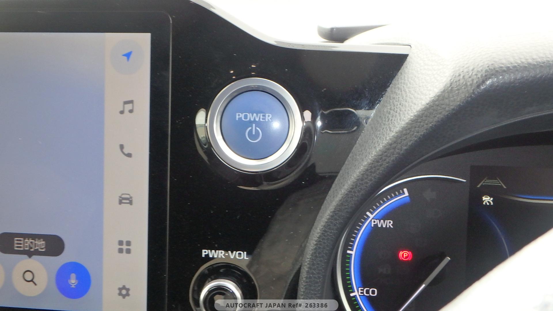 Toyota Voxy Hybrid 2022 - Pearl White