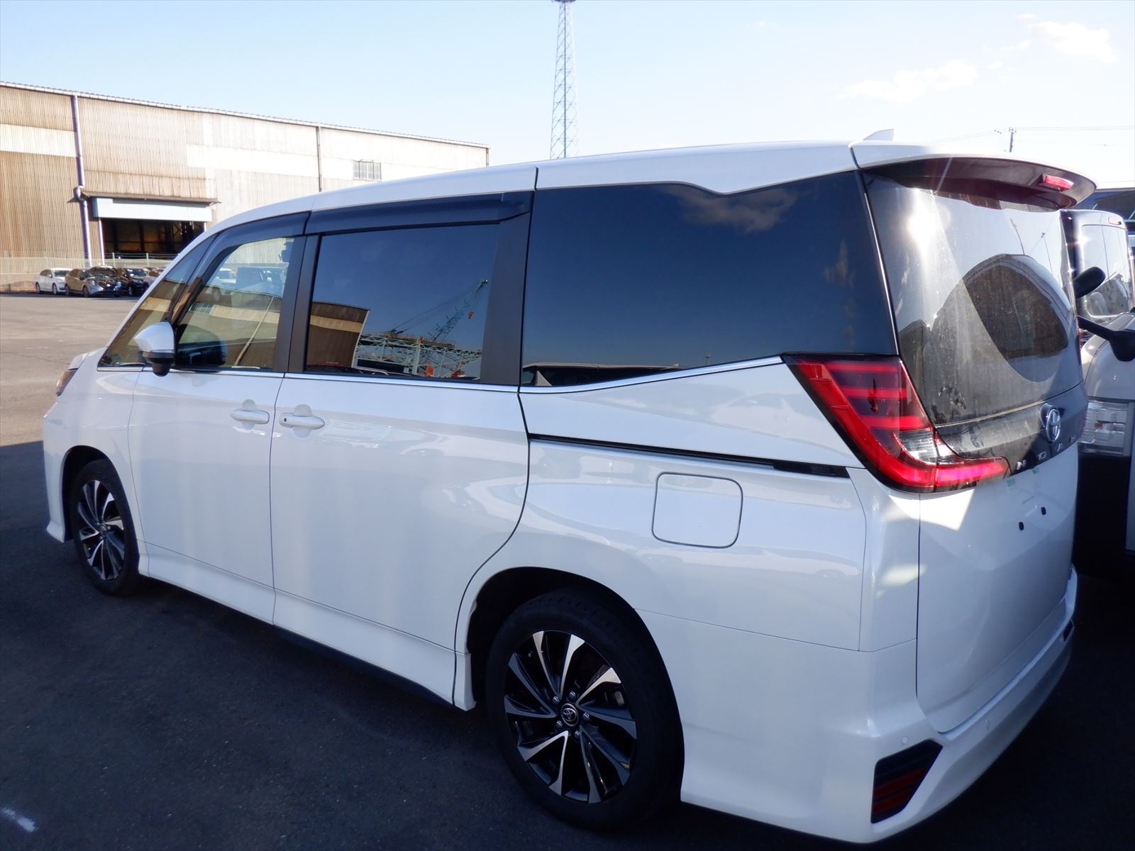 Toyota Noah S-z 2022 - Pearl