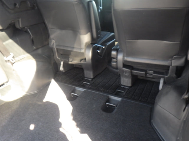 Toyota Voxy HV 2022 - Black
