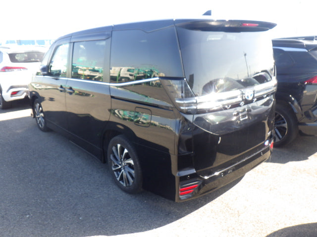Toyota Voxy HV 2022 - Black